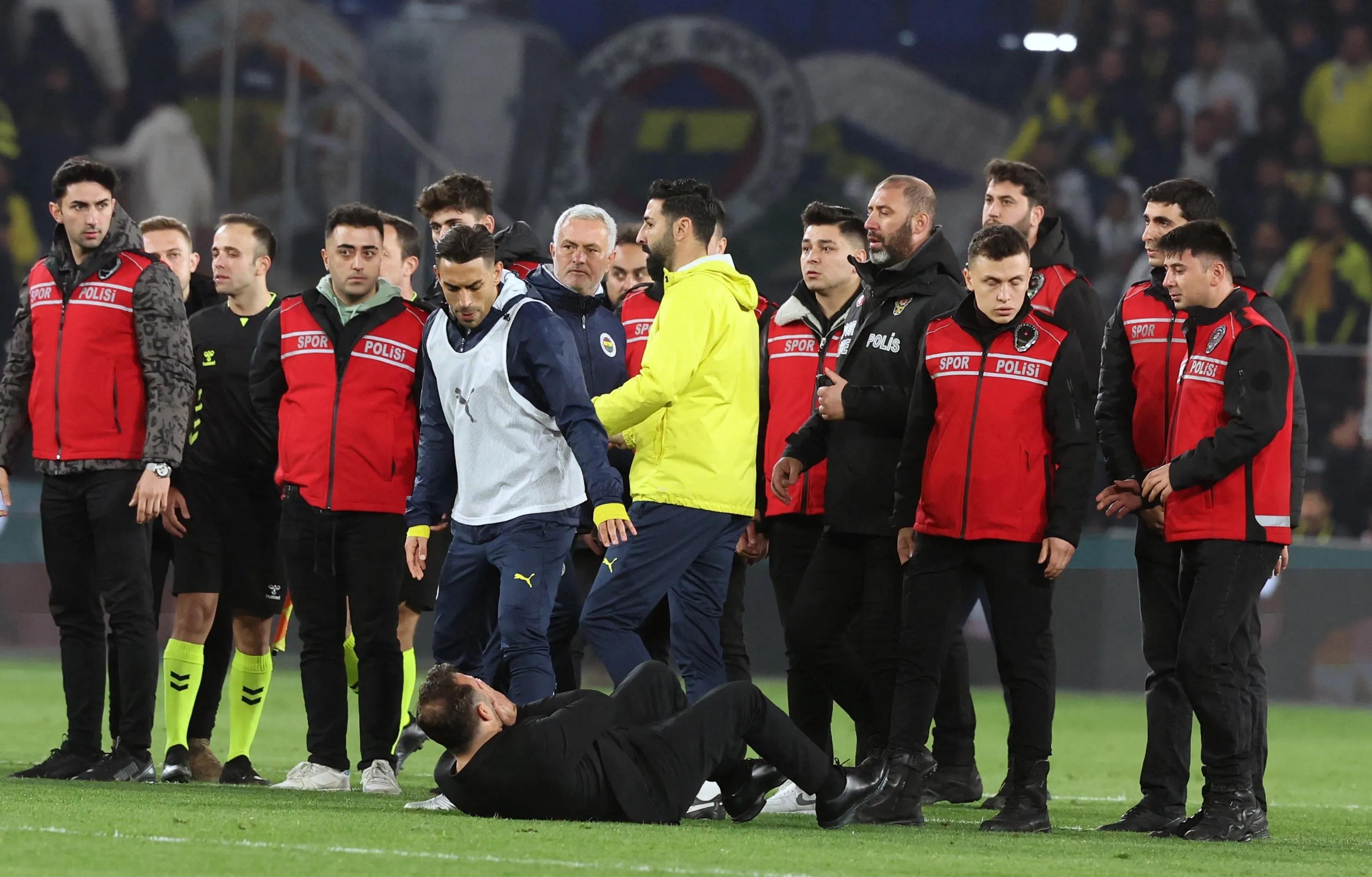 开云体育-关于穆古鲁扎在TL比赛中刷新纪录，比赛规则变更引发热议！的信息